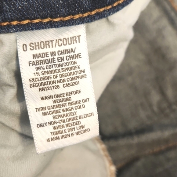 Womens Aeropostale Y2K style slightly distressed jeans size 0 short. - Picture 5 of 13